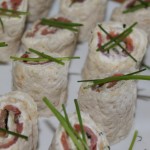 Laxrullar på tunnbröd. Foto: Lisa Eriksson.